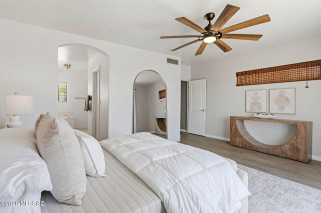 1237 W Paintbrush Place, Tucson, AZ 85704