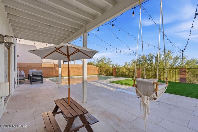 1237 W Paintbrush Place, Tucson, AZ 85704