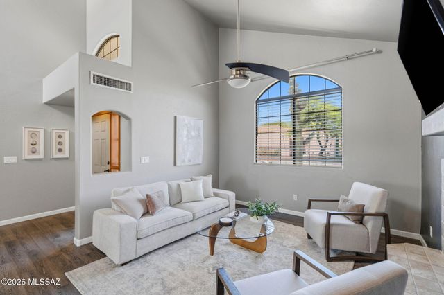 1237 W Paintbrush Place, Tucson, AZ 85704