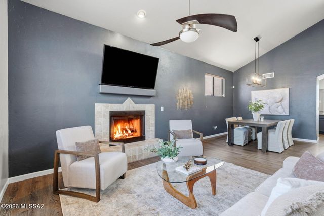 1237 W Paintbrush Place, Tucson, AZ 85704