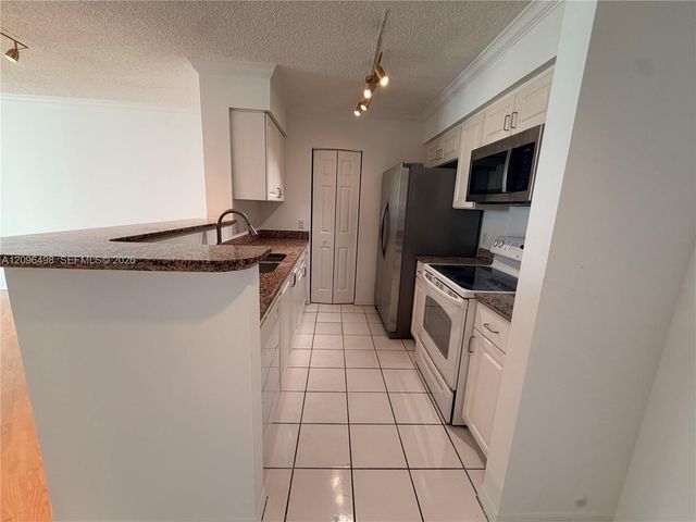 1155 Brickell Bay Drive 2006, Miami, FL 33131