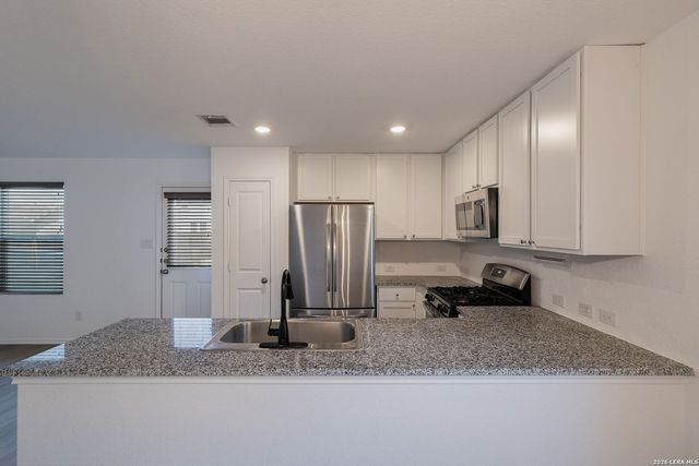 10547 McClintock, Converse, TX 78109