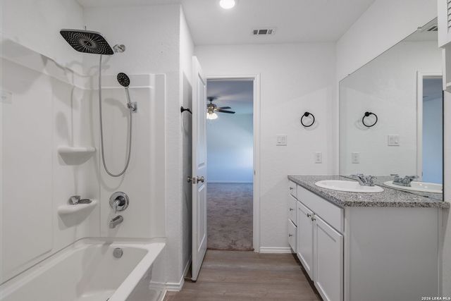 10547 McClintock, Converse, TX 78109