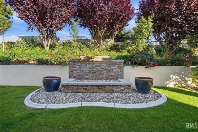 14923 Colonia De Las Rosas, Bakersfield, CA 93306