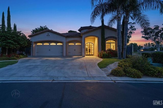 14923 Colonia De Las Rosas, Bakersfield, CA 93306