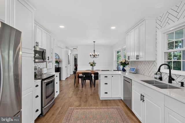 1521 FELLOWSHIP DR, Lancaster, PA 17601