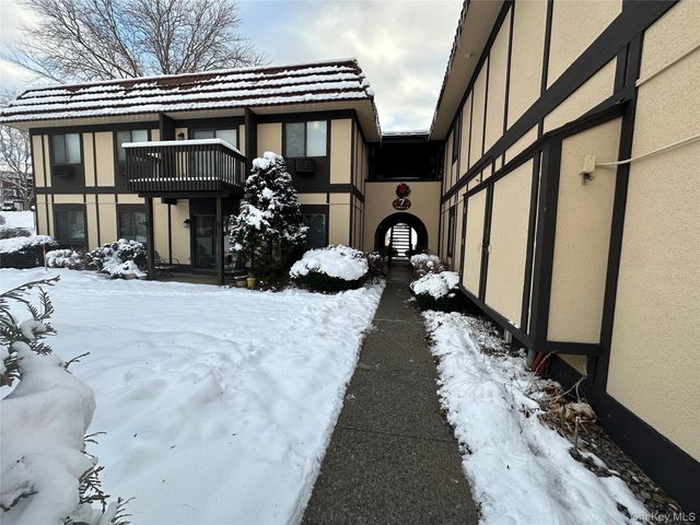 7 Loudon Drive 7, Fishkill, NY 12524