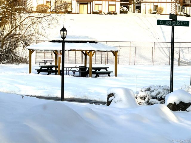 7 Loudon Drive 7, Fishkill, NY 12524