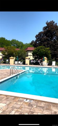 7 Loudon Drive 7, Fishkill, NY 12524