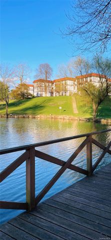 7 Loudon Drive 7, Fishkill, NY 12524