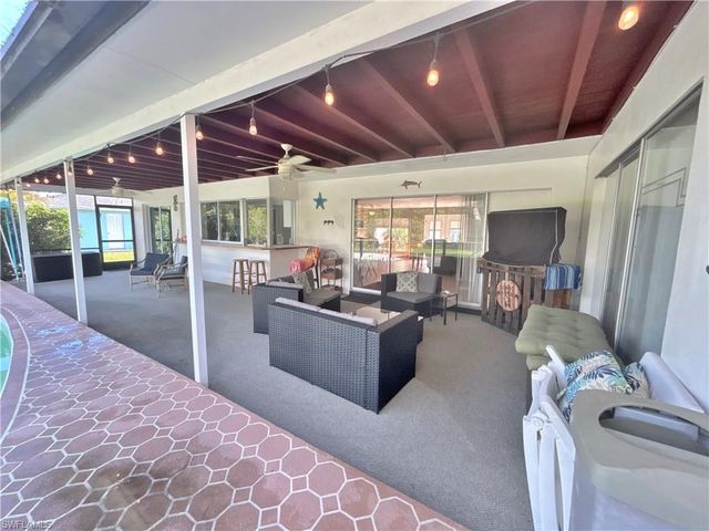 8512 Fordham ST, Fort Myers, FL 33907