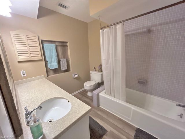 8512 Fordham ST, Fort Myers, FL 33907