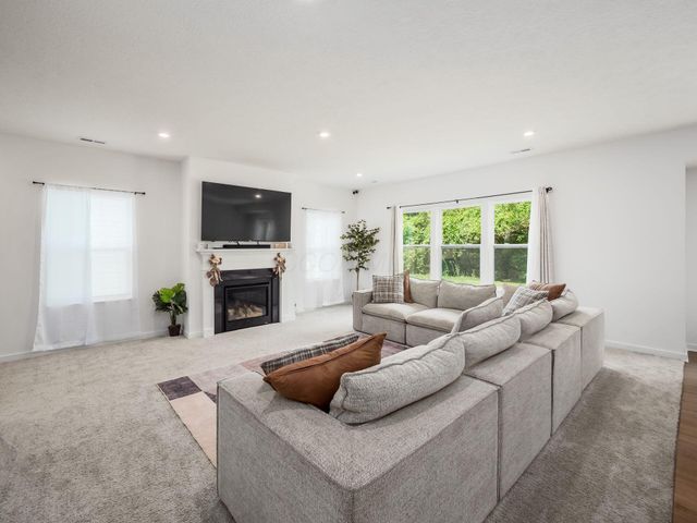 1520 Billingham Drive, Grove City, OH 43123