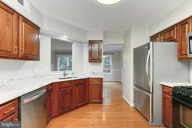 7447 DIGBY GRN, Alexandria, VA 22315