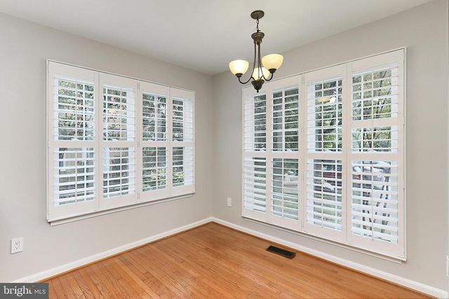 7447 DIGBY GRN, Alexandria, VA 22315
