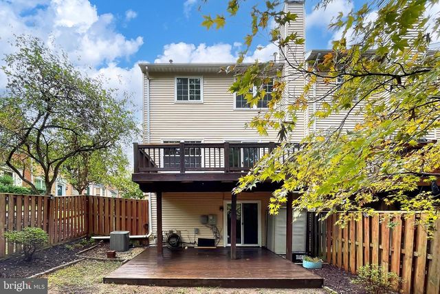 7447 DIGBY GRN, Alexandria, VA 22315