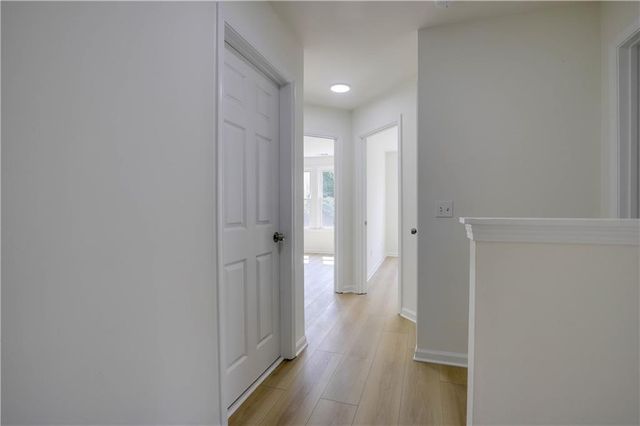 1116 Sadlers Close, Marietta, GA 30068