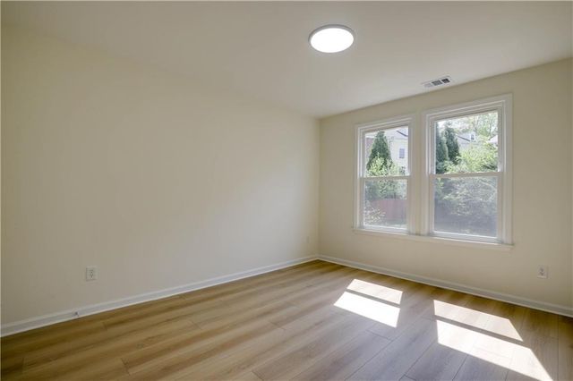 1116 Sadlers Close, Marietta, GA 30068