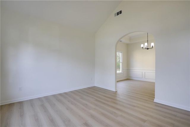 1116 Sadlers Close, Marietta, GA 30068