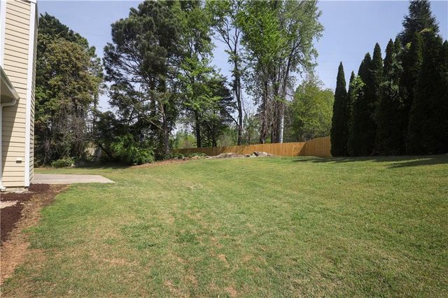 1116 Sadlers Close, Marietta, GA 30068