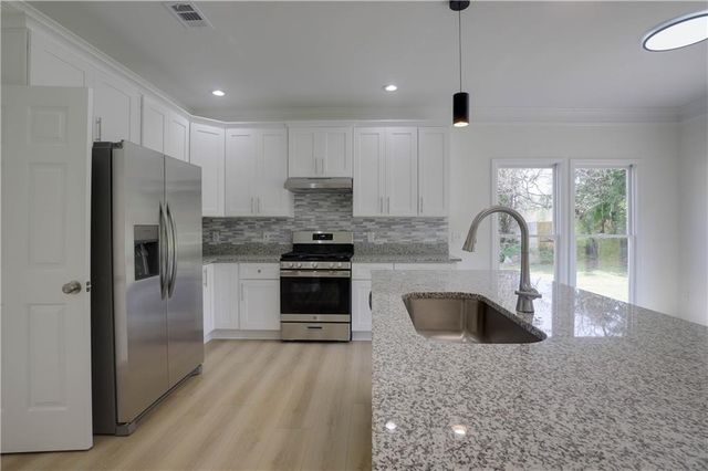 1116 Sadlers Close, Marietta, GA 30068