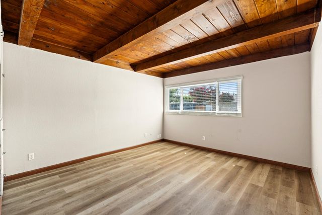 1203 Calhoun Way, Stockton, CA 95207