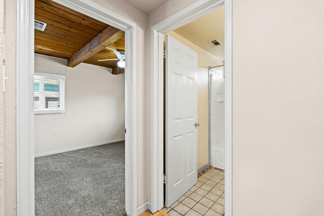 1203 Calhoun Way, Stockton, CA 95207