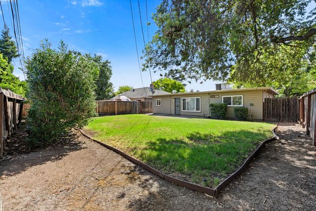 1203 Calhoun Way, Stockton, CA 95207