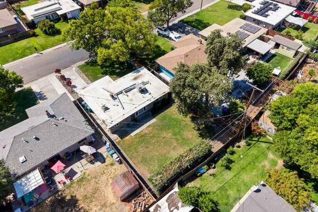 1203 Calhoun Way, Stockton, CA 95207