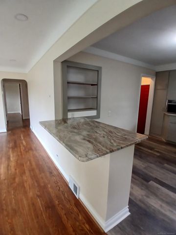 24675 Ridgecroft Avenue, Eastpointe, MI 48021