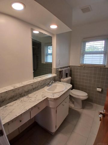 24675 Ridgecroft Avenue, Eastpointe, MI 48021