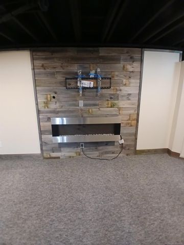 24675 Ridgecroft Avenue, Eastpointe, MI 48021