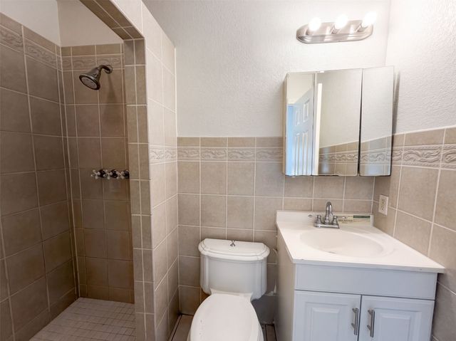 404 Vincent Street, Cedar Hill, TX 75104