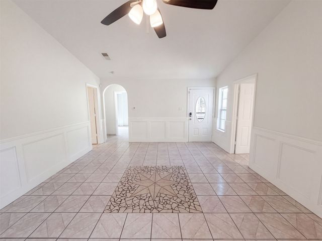 404 Vincent Street, Cedar Hill, TX 75104