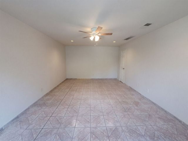 404 Vincent Street, Cedar Hill, TX 75104