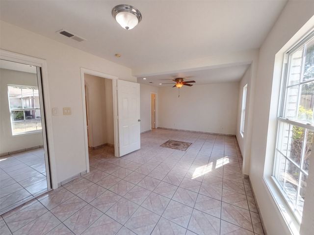 404 Vincent Street, Cedar Hill, TX 75104