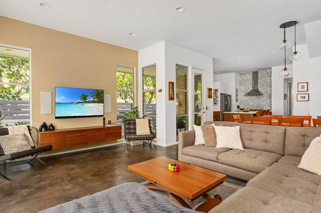 608 W Annie ST A, Austin, TX 78704