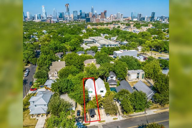 608 W Annie ST A, Austin, TX 78704