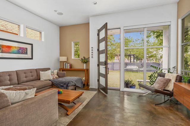 608 W Annie ST A, Austin, TX 78704