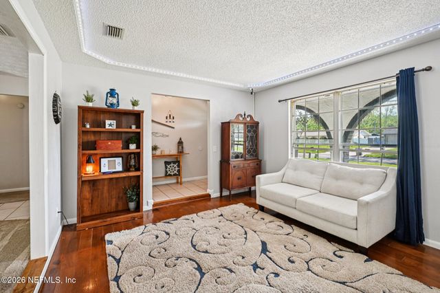 1370 BELLAIR Boulevard, Orange Park, FL 32073