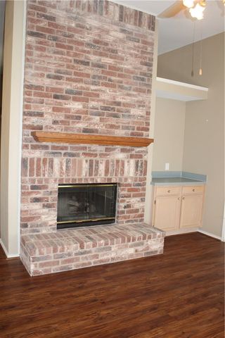 821 Lowe Drive, Cedar Hill, TX 75104