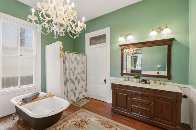 1727 Ursuline Street, Galveston, TX 77550