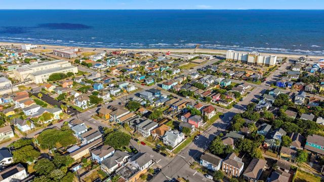 1727 Ursuline Street, Galveston, TX 77550