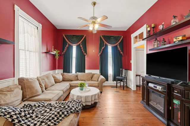 1727 Ursuline Street, Galveston, TX 77550