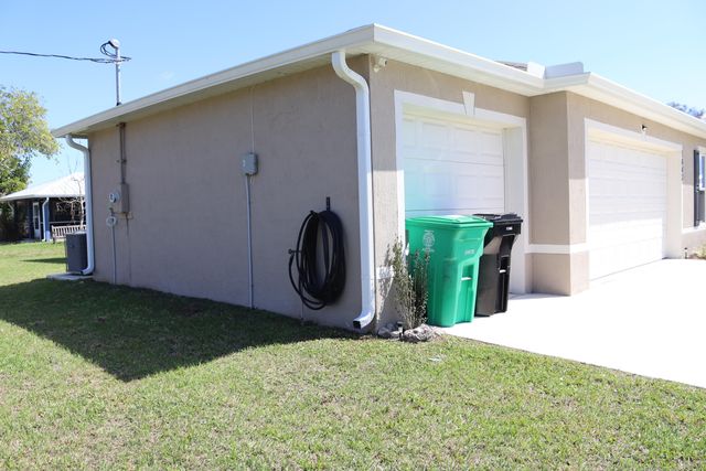 1643 SE Ocean Lane, Port St. Lucie, Port St Lucie, FL 34983