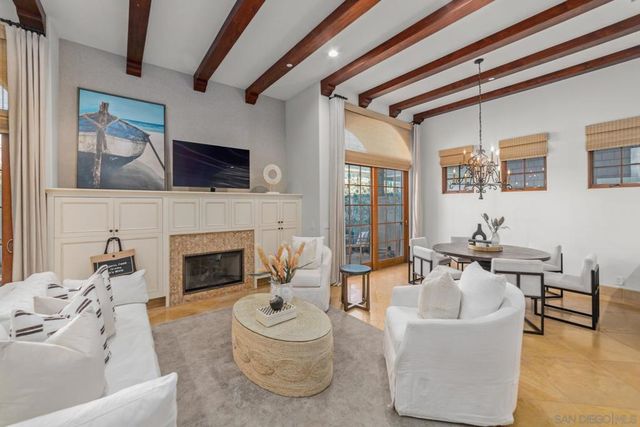 937 F Ave, Coronado, CA 92118
