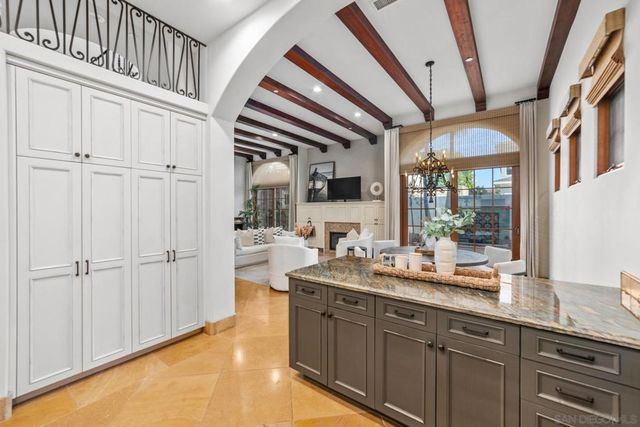 937 F Ave, Coronado, CA 92118