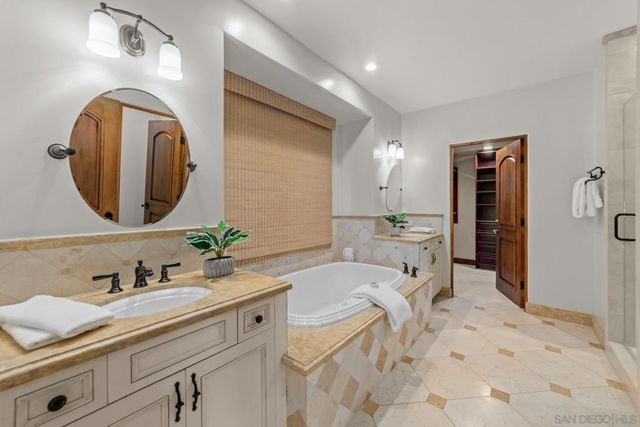 937 F Ave, Coronado, CA 92118