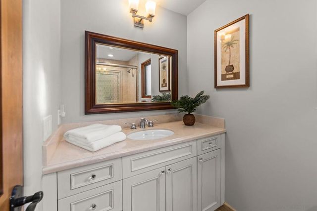 937 F Ave, Coronado, CA 92118