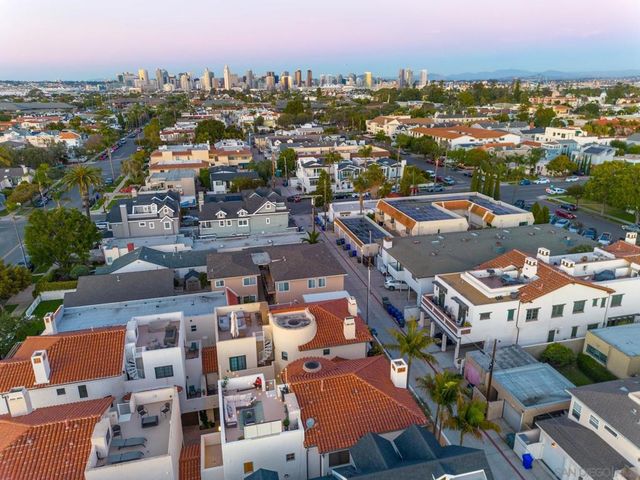 937 F Ave, Coronado, CA 92118
